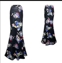 Load image into Gallery viewer, Assorted Rainbow Printed Ladies Long Skirts