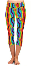 Charger l&#39;image dans la galerie, Assorted Capris - Different Designs Available