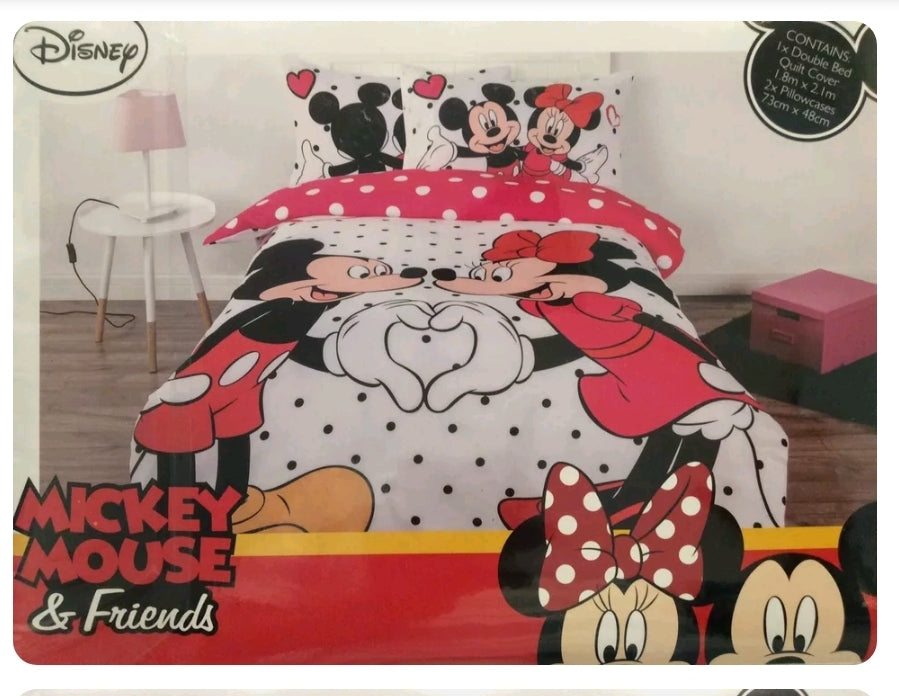 Mickey & Minnie Love Quilt Cover Set