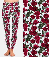 Laden Sie das Bild in den Galerie-Viewer, Ladies Beautiful Red Rose Flowers Printed Leggings