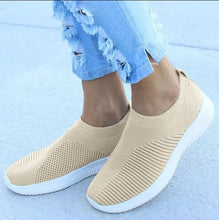 Cargar imagen en el visor de la galería, Womens Knitted Sock Sneakers - Slip On Flat Shoes