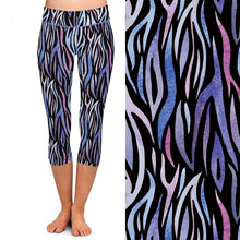 Carica l&#39;immagine nel visualizzatore di Gallery, Ladies Purple Zebra Printed Capri Leggings
