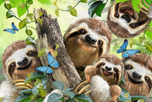 Laden Sie das Bild in den Galerie-Viewer, DIY 5D Gorgeous Sloth Family Diamond Paintings