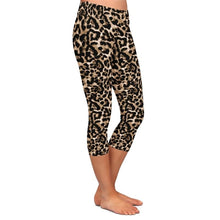 Load image into Gallery viewer, Ladies Growlin&#39; Leopard Printed Capri Leggings