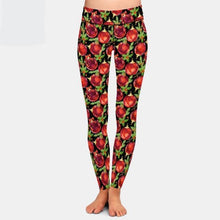 Laden Sie das Bild in den Galerie-Viewer, Ladies Christmas 3D Gingerbread Printed Leggings