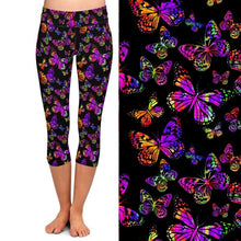 Laden Sie das Bild in den Galerie-Viewer, Ladies Colourful Butterflies Printed Capri Leggings