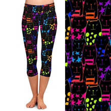 Laden Sie das Bild in den Galerie-Viewer, Ladies Fluorescent Cartoon Cats Digital Printed Capri Leggings