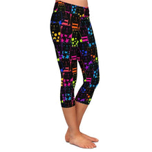 Laden Sie das Bild in den Galerie-Viewer, Ladies Fluorescent Cartoon Cats Digital Printed Capri Leggings