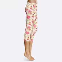 Charger l&#39;image dans la galerie, Ladies A Lovely Tea Party Printed Capri Leggings