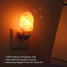 Charger l&#39;image dans la galerie, Himalayan Warm Natural Crystal Salt Lamp/Night Light
