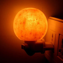 Laden Sie das Bild in den Galerie-Viewer, Himalayan Warm Natural Crystal Salt Lamp/Night Light