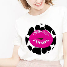 Cargar imagen en el visor de la galería, Ladies Love Of Lipstick Printed T-shirt
