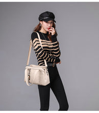 Cargar imagen en el visor de la galería, Ladies Beautiful Leather Multi-Pocket Shoulder Handbags