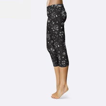 Carica l&#39;immagine nel visualizzatore di Gallery, Ladies 3D Star Sign Galaxy Printed Capri Leggings
