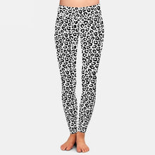 Load image into Gallery viewer, Ladies 3D Black &amp; White Leopard Printed Leggings