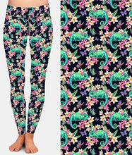 Laden Sie das Bild in den Galerie-Viewer, Ladies Fashion Green Chameleon &amp; Butterflies Printed Leggings