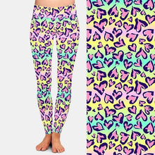 Carica l&#39;immagine nel visualizzatore di Gallery, Ladies Colourful Pastel Leopard Hearts Printed Leggings