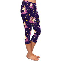 Laden Sie das Bild in den Galerie-Viewer, Ladies 3D Unicorns &amp; Stars Digital Printed Capri Leggings