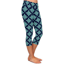 Charger l&#39;image dans la galerie, Ladies Blue Floral Diamond Printed Capri Leggings