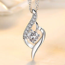 Cargar imagen en el visor de la galería, Lovely 925 Sterling Silver Crystal Zircon Heart Pendant Necklace - Length 45CM