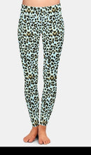 Carica l&#39;immagine nel visualizzatore di Gallery, Ladies HOT Blue/Gold 3D Leopard Printed Leggings