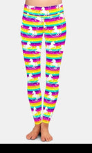 Carica l&#39;immagine nel visualizzatore di Gallery, Ladies Cute Rainbows &amp; Unicorns Printed Leggings