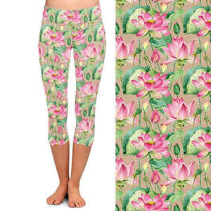 Ladies Beautiful Lotus Flowers Design Capri Leggings