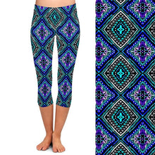 Carica l&#39;immagine nel visualizzatore di Gallery, Ladies New Geometric Digital Printed Capri Leggings