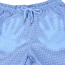 Charger l&#39;image dans la galerie, Mens Patterned Colour Changing Quick Drying Beach Shorts