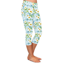 Laden Sie das Bild in den Galerie-Viewer, Ladies Assorted Floral Printed Capri Leggings