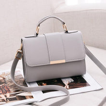 Carica l&#39;immagine nel visualizzatore di Gallery, Fashion Womens Leather Look Handbags